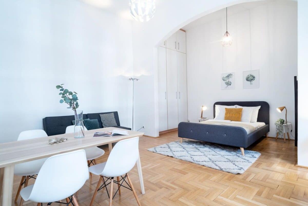 Lovely Downtown Apartment Close To The Basilica Budapest Exterior foto